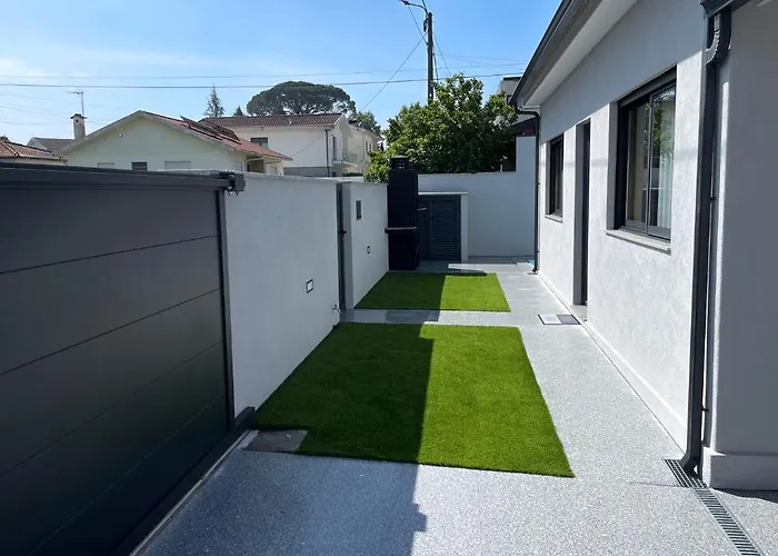 House 9 Guimaraes